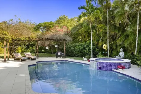 7290 SW 77th Terrace Miami FL 33143