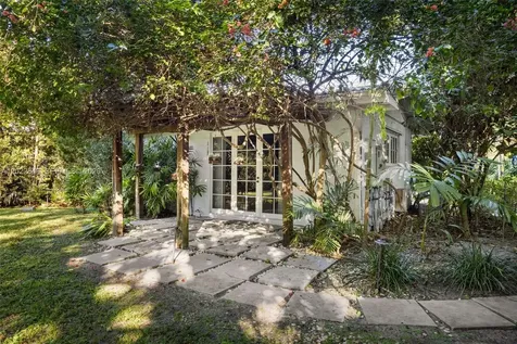 7290 SW 77th Terrace Miami FL 33143