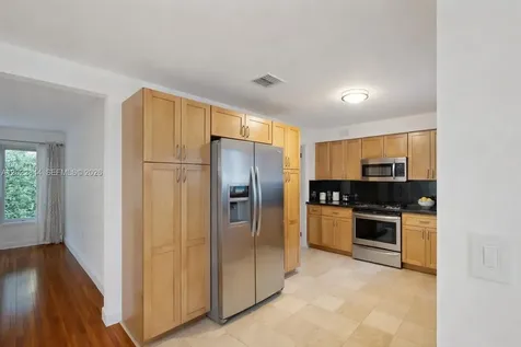 2965 W Trade Avenue Miami FL 33133