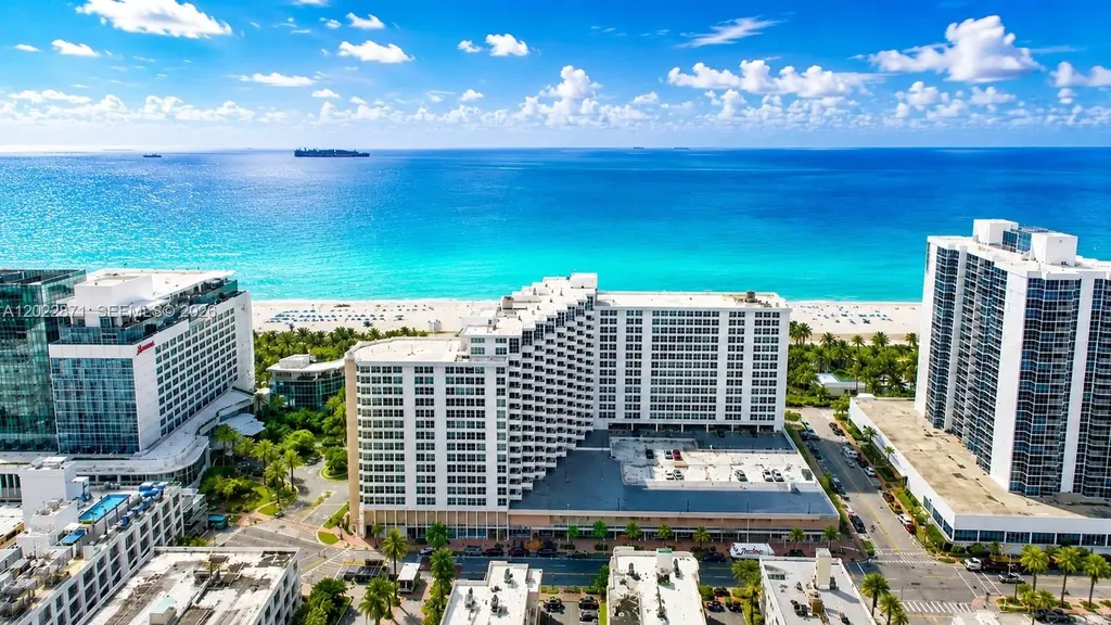 2899 Collins Avenue Miami Beach FL 33140