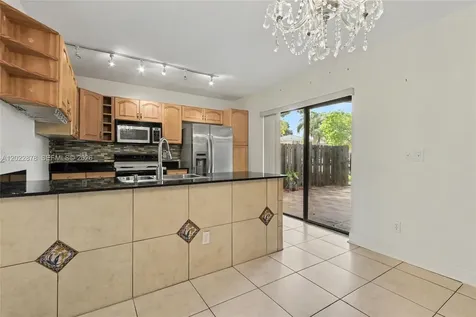 1530 W Harmony Lake Circle Davie FL 33324