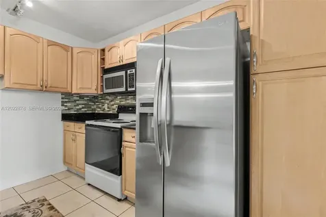 1530 W Harmony Lake Circle Davie FL 33324