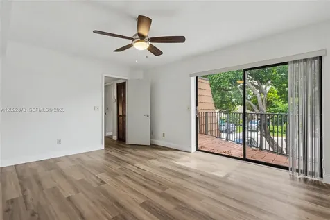 1530 W Harmony Lake Circle Davie FL 33324