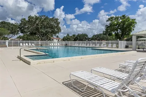 1530 W Harmony Lake Circle Davie FL 33324