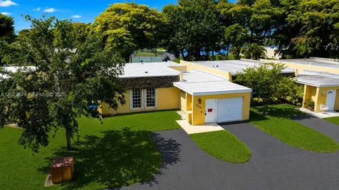 7332 Bay Hill Drive Hialeah FL 33015
