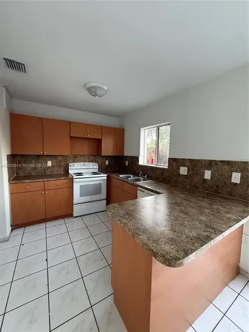 18615 NW 84th Place Hialeah FL 33015