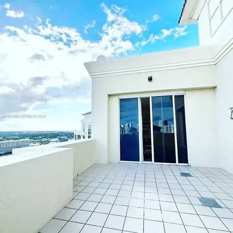 19501 W Country Club Drive Aventura FL 33180