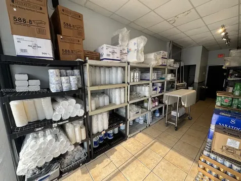 7367 NW 36th Street Miami FL 33166