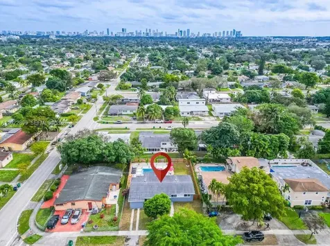 17621 NE 7th Avenue Miami FL 33162