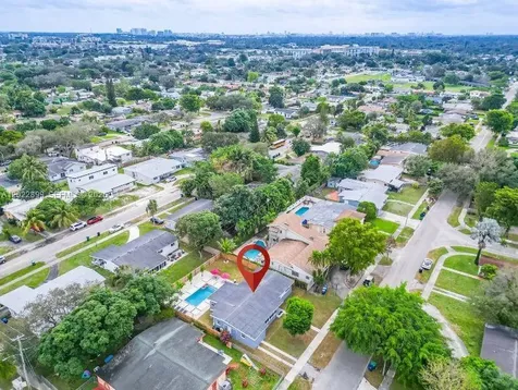 17621 NE 7th Avenue Miami FL 33162