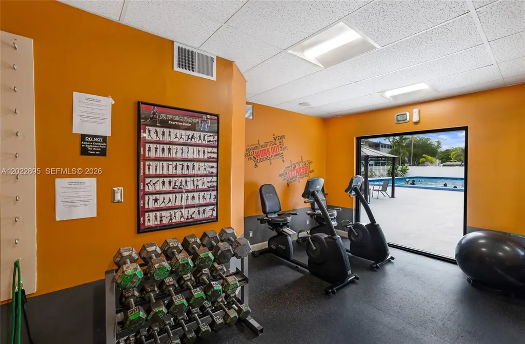950 Hillcrest Drive Hollywood FL 33021