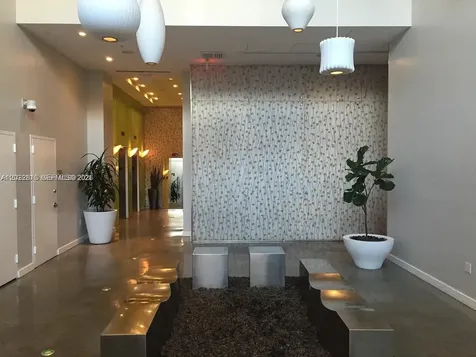 133 NE 2nd Avenue Miami FL 33132