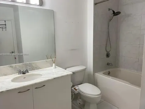 133 NE 2nd Avenue Miami FL 33132