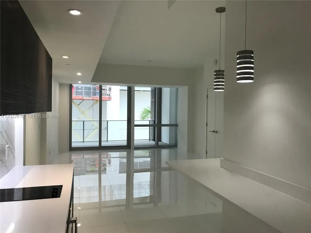 851 NE 1st Avenue Miami FL 33132