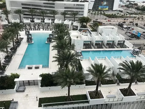 851 NE 1st Avenue Miami FL 33132