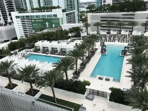 851 NE 1st Avenue Miami FL 33132