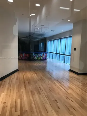 851 NE 1st Avenue Miami FL 33132