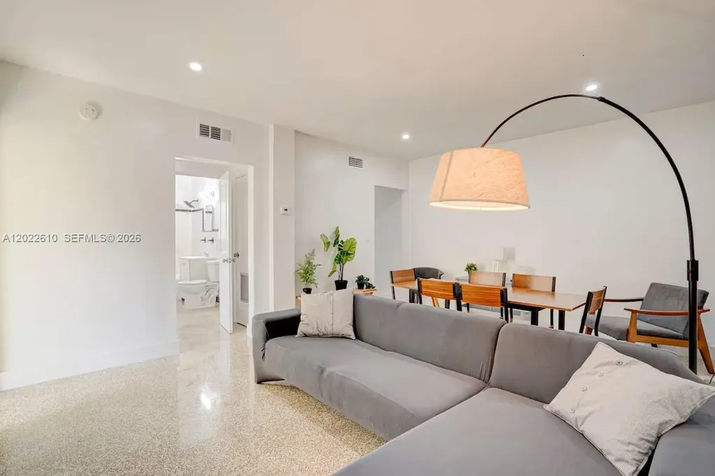 224 NE 111th Street Miami FL 33161