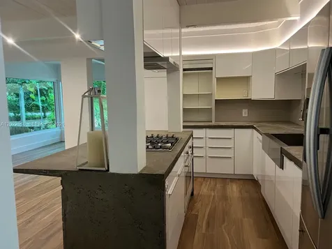 6851 SW 77th Terrace South Miami FL 33143