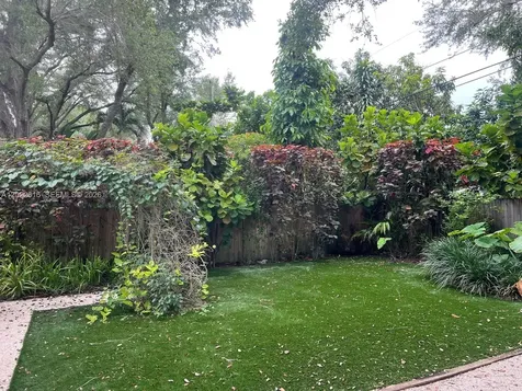 6851 SW 77th Terrace South Miami FL 33143