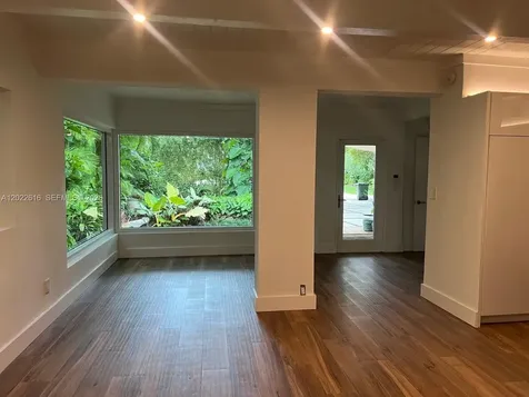 6851 SW 77th Terrace South Miami FL 33143