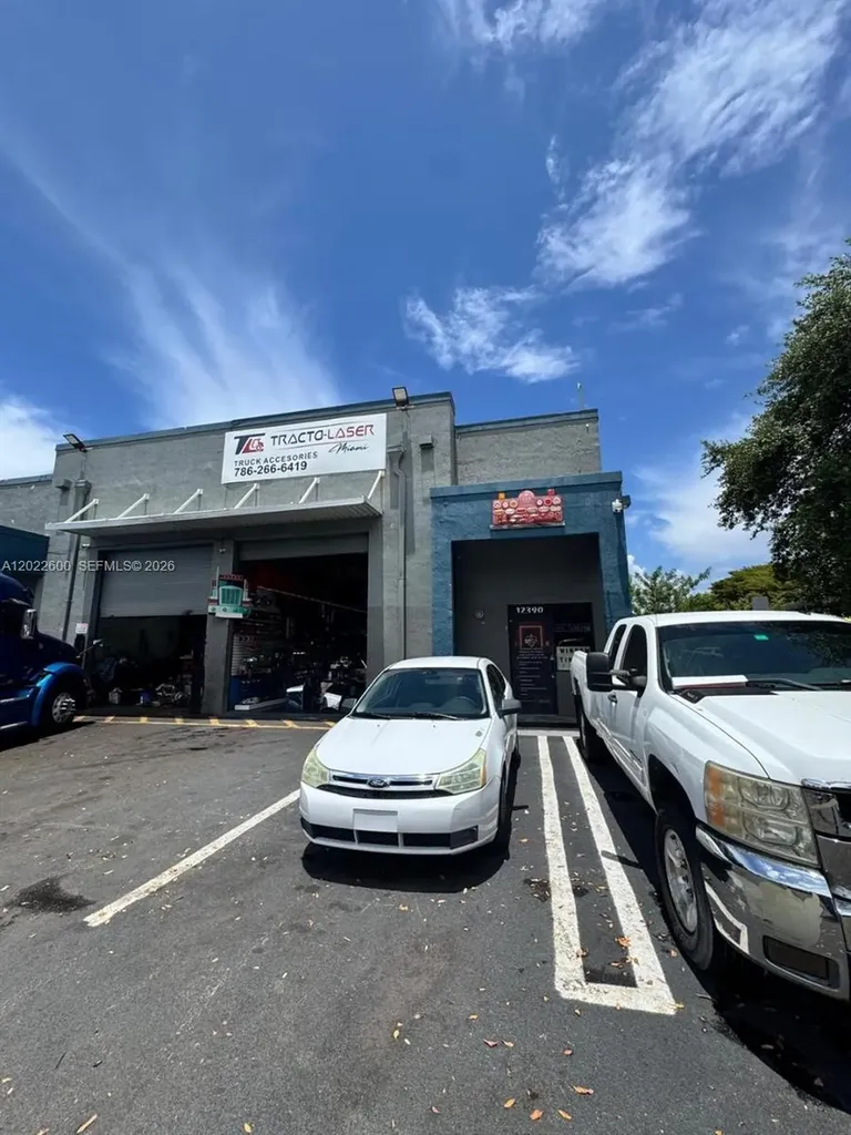 12390 NW 106th Court Medley FL 33178
