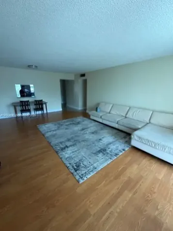 319 NE 14th Avenue Hallandale Beach FL 33009