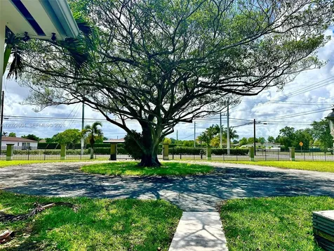 6801 SW 102nd Avenue Miami FL 33173