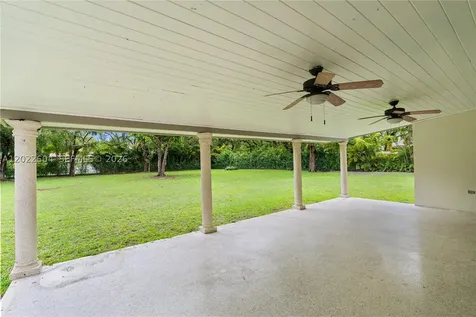 6801 SW 102nd Avenue Miami FL 33173