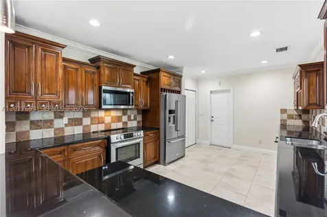 6801 SW 102nd Avenue Miami FL 33173