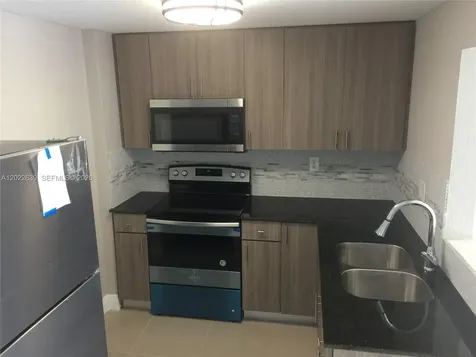 9143 SW 77th Avenue Miami FL 33156