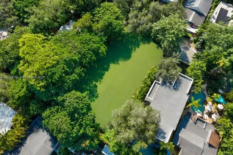 3729 Kumquat Avenue Miami FL 33133