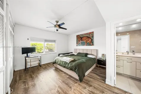 100 Edgewater Drive Coral Gables FL 33133