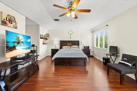 668 NW 155th Terrace Pembroke Pines FL 33028