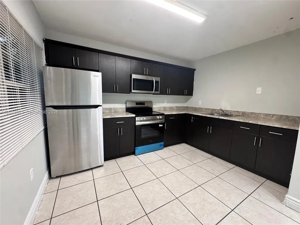 5931 Wiley Street Hollywood FL 33023