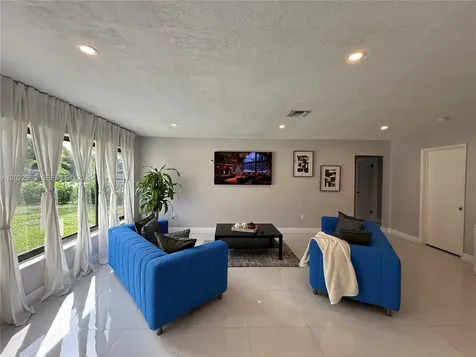 1825 SW 43rd Avenue Fort Lauderdale FL 33317