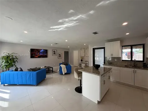 1825 SW 43rd Avenue Fort Lauderdale FL 33317