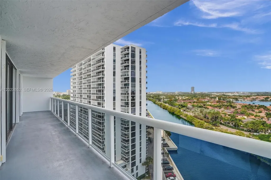 20515 E Country Club Drive Aventura FL 33180
