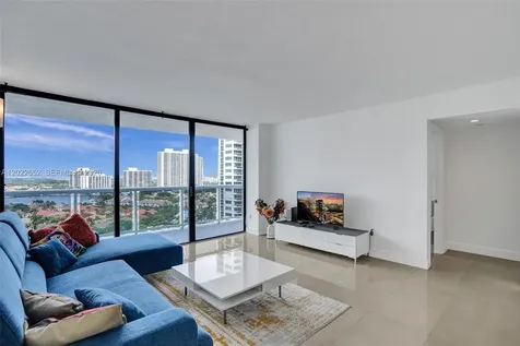 20515 E Country Club Drive Aventura FL 33180