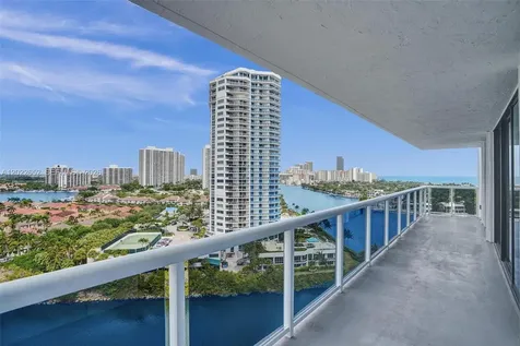 20515 E Country Club Drive Aventura FL 33180