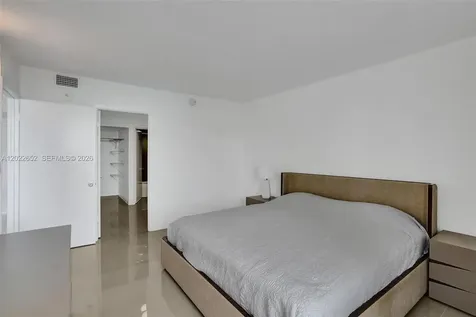 20515 E Country Club Drive Aventura FL 33180