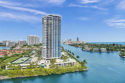20515 E Country Club Drive Aventura FL 33180