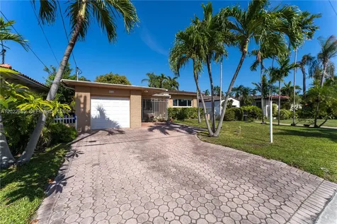 9225 Byron Avenue Surfside FL 33154