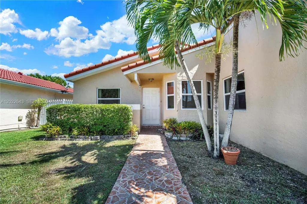 10813 SW 158th Lane Miami FL 33157