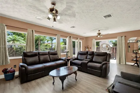 10813 SW 158th Lane Miami FL 33157