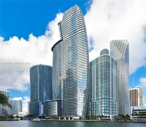 300 Biscayne Blvd Way Miami FL 33131