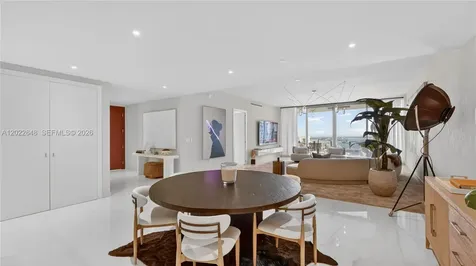 300 Biscayne Blvd Way Miami FL 33131