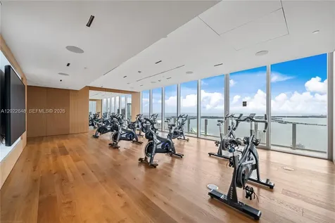 300 Biscayne Blvd Way Miami FL 33131
