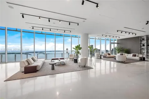 300 Biscayne Blvd Way Miami FL 33131