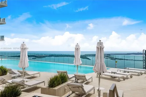 300 Biscayne Blvd Way Miami FL 33131